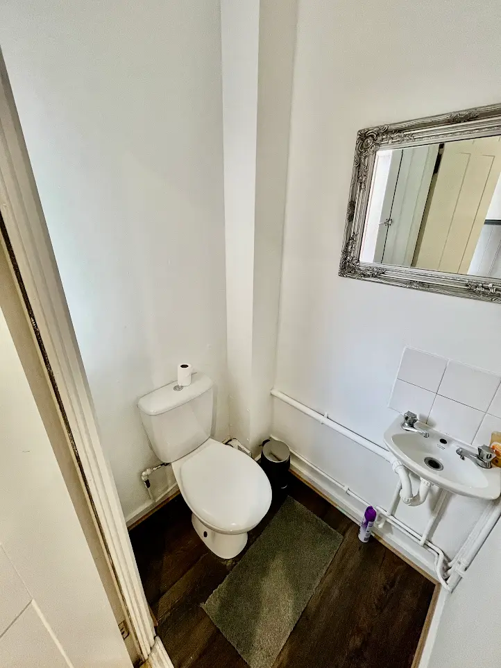 Double and single room close to Kennington
